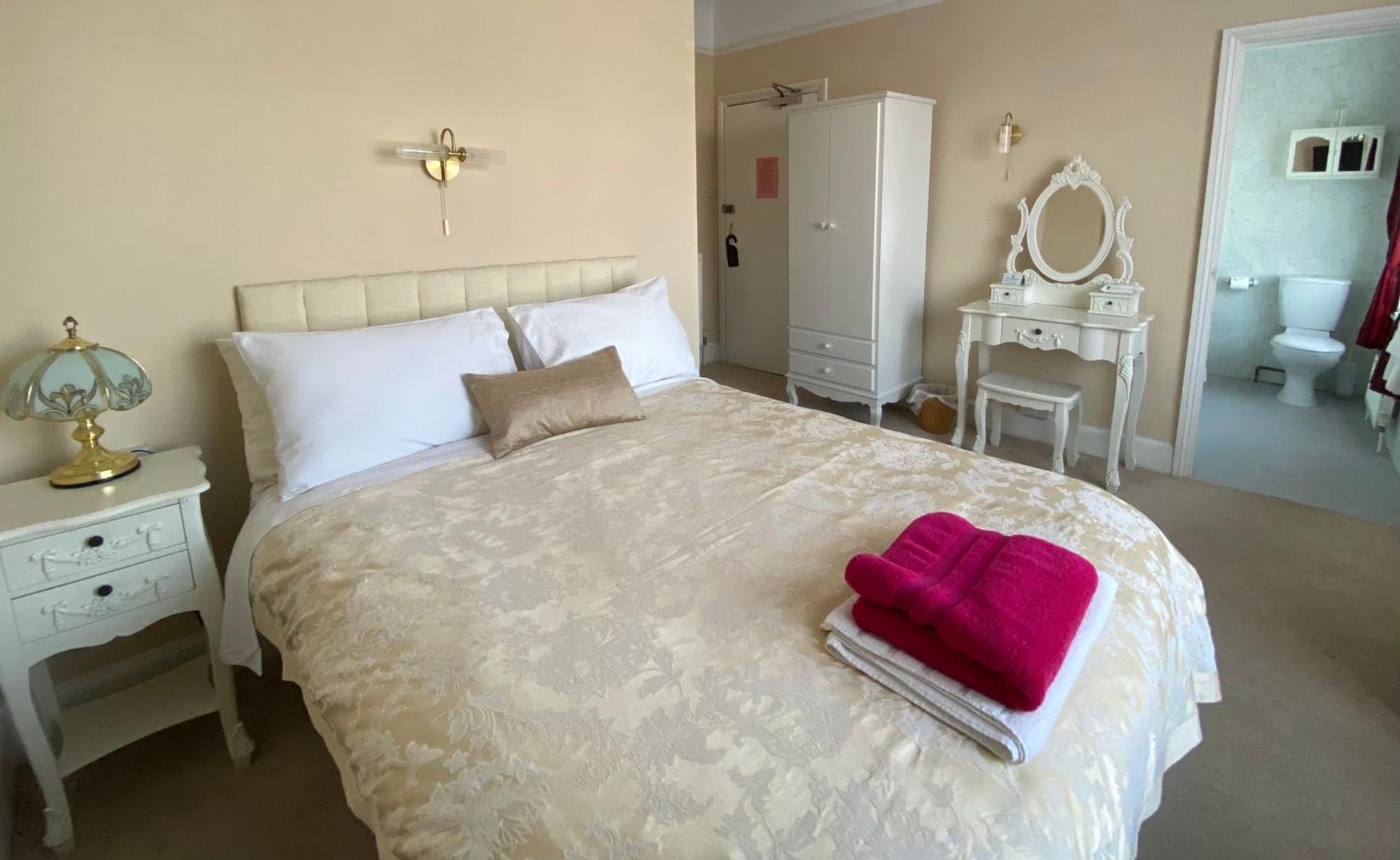 Bed and Breakfast St. Georges House à Shanklin Chambre photo